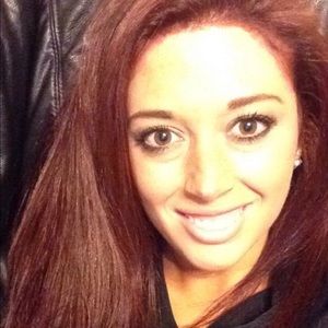 Meet your Posher, Danielle